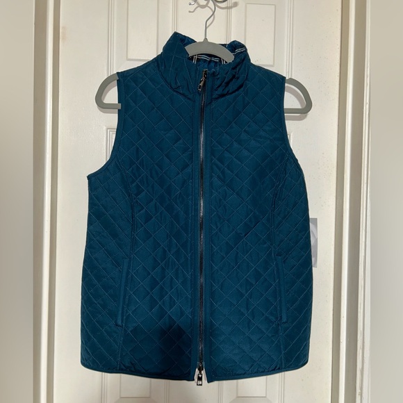 NWT Reversible Quilted Vest - Picture 3 of 3